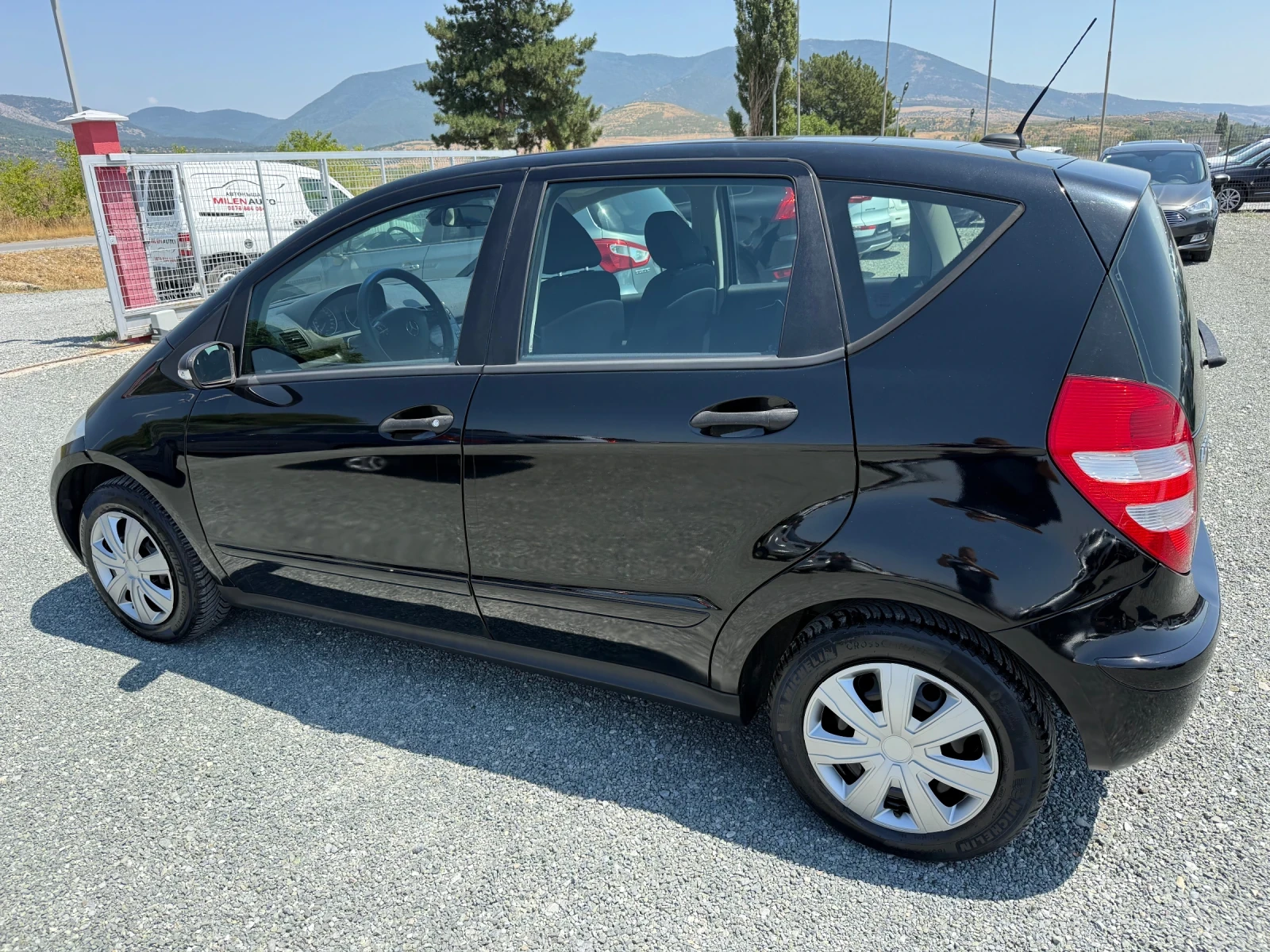 Mercedes-Benz A 150 (KATO НОВА) - изображение 9