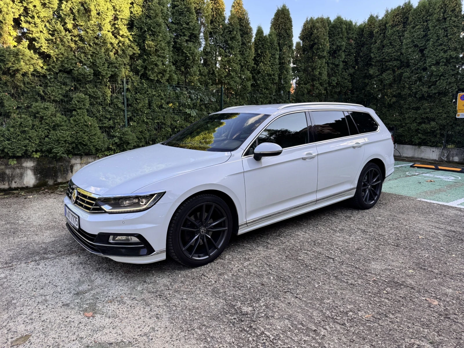 VW Passat 2xR-Line /Distronic / Dynamic Light Assist - изображение 7