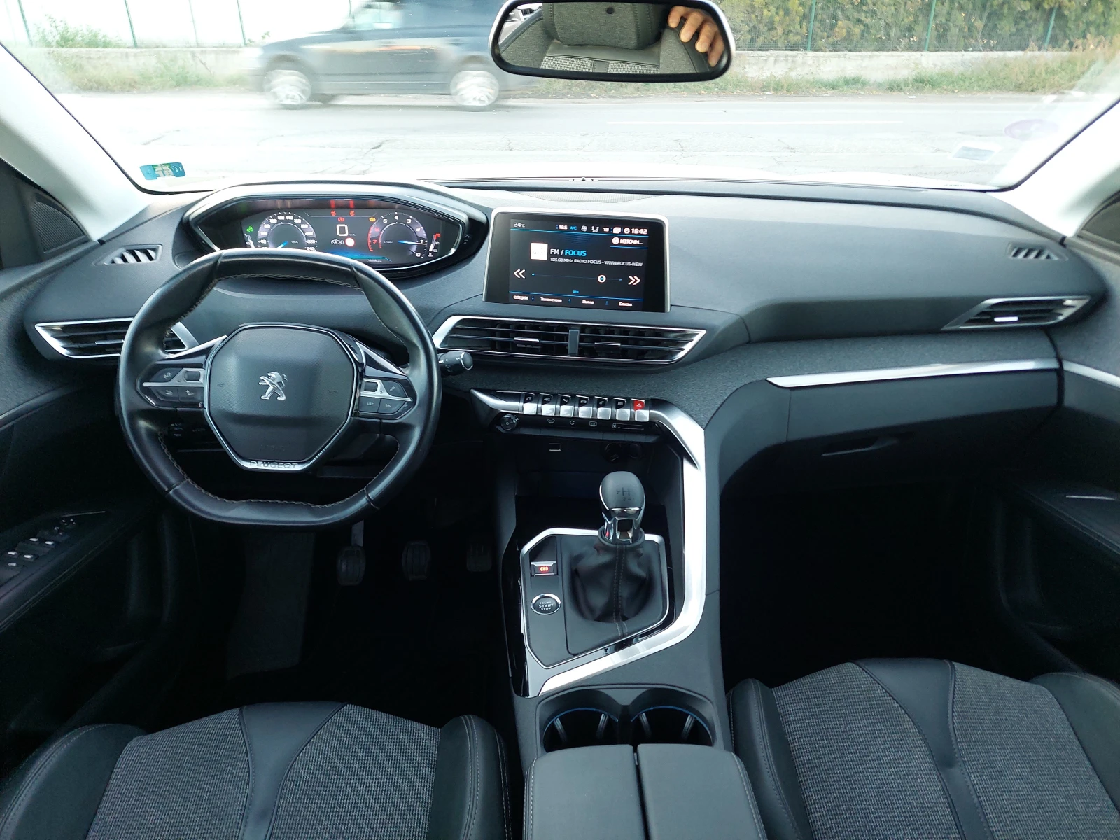 Peugeot 3008 1.2 PureTech | Mobile.bg   17