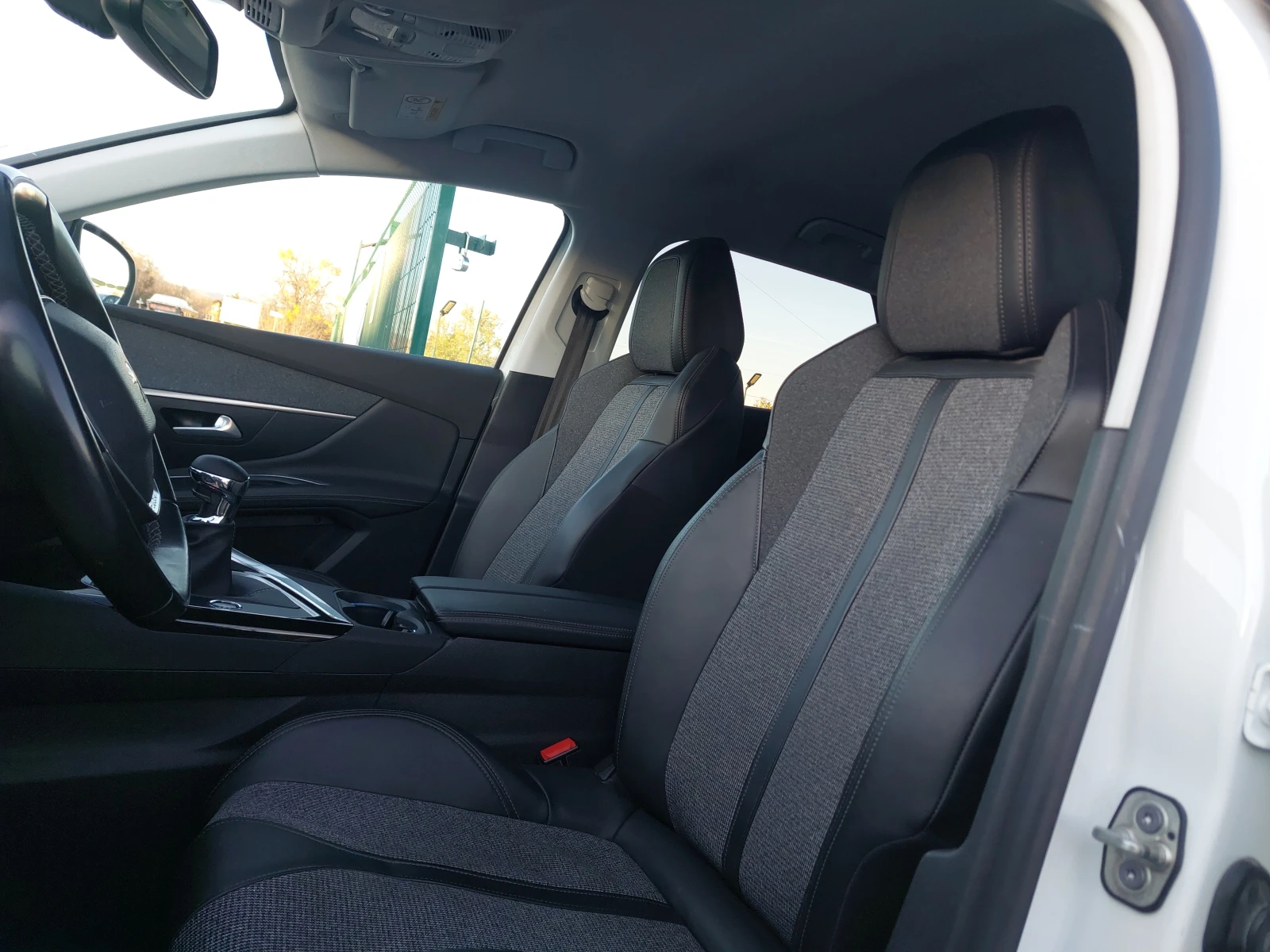 Peugeot 3008 1.2 PureTech | Mobile.bg   12