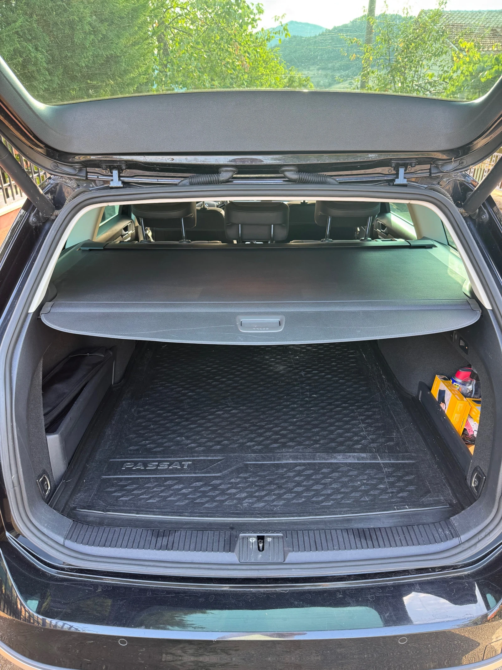 VW Alltrack 2.0 TDI 190hp 360камера пъл.сервизна история, снимка 15 - Автомобили и джипове - 53623595