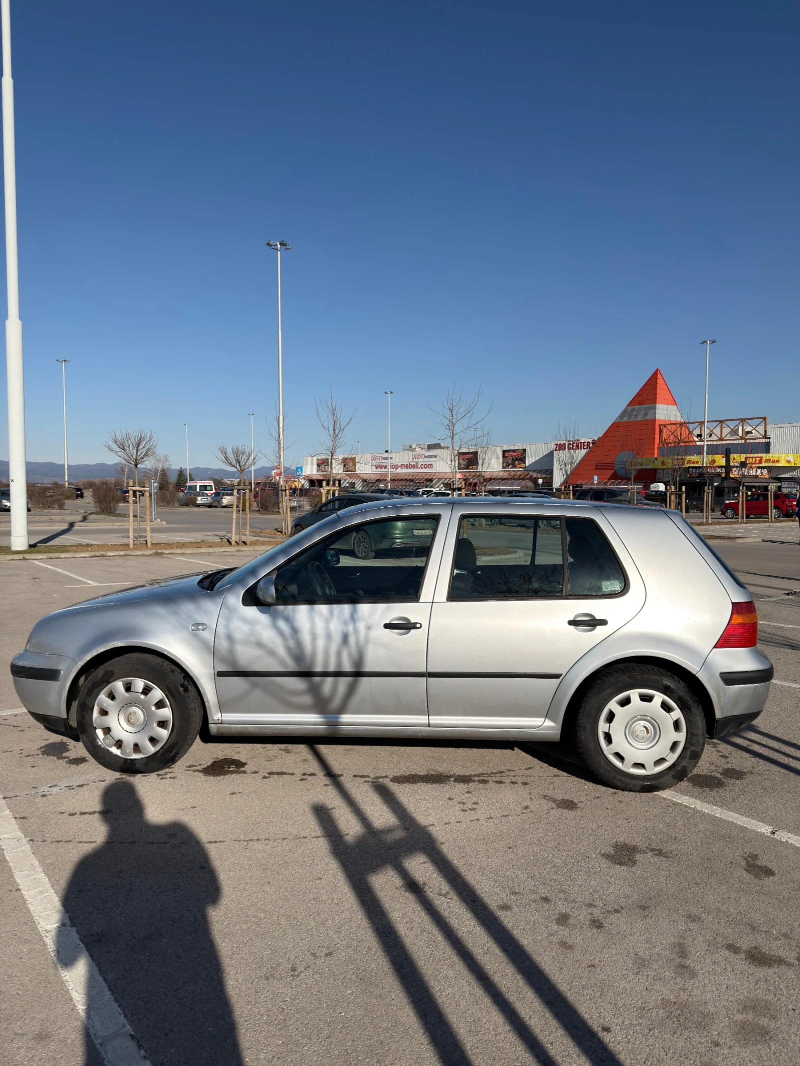 VW Golf, снимка 8 - Автомобили и джипове - 53754284