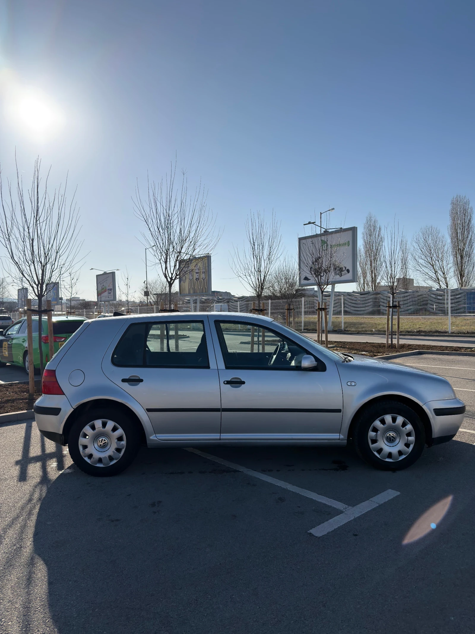 VW Golf, снимка 4 - Автомобили и джипове - 53754284