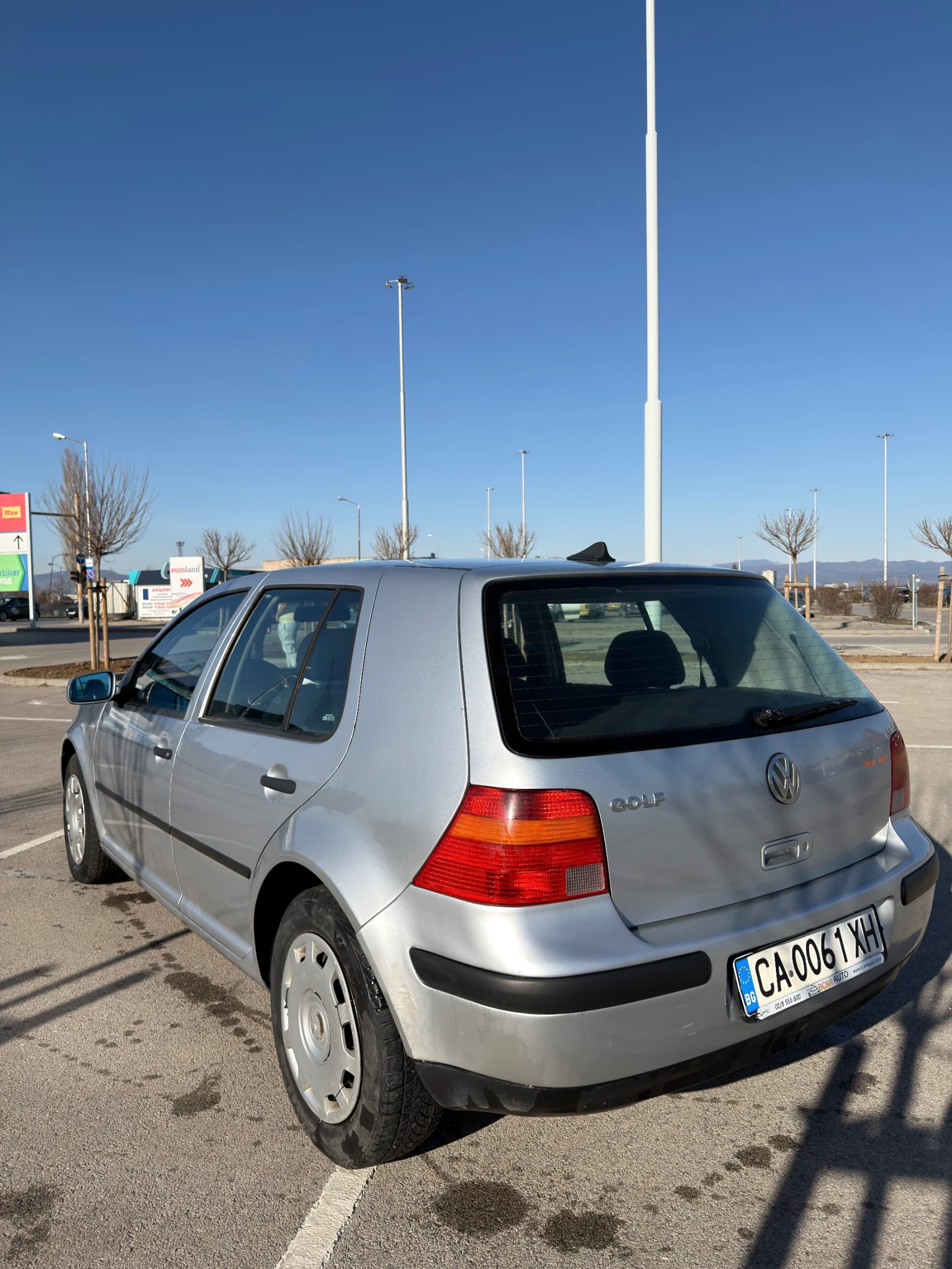 VW Golf, снимка 7 - Автомобили и джипове - 53754284