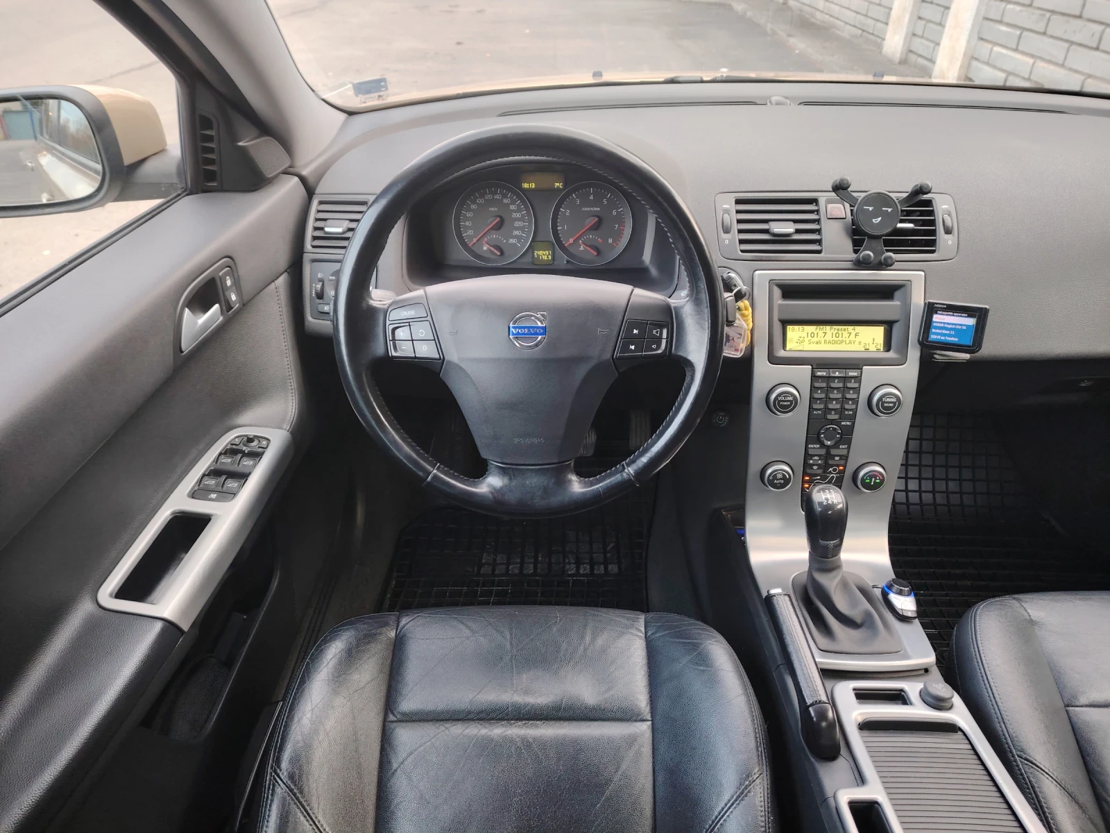 Volvo S40 2.0 LPG, снимка 11 - Автомобили и джипове - 53939886