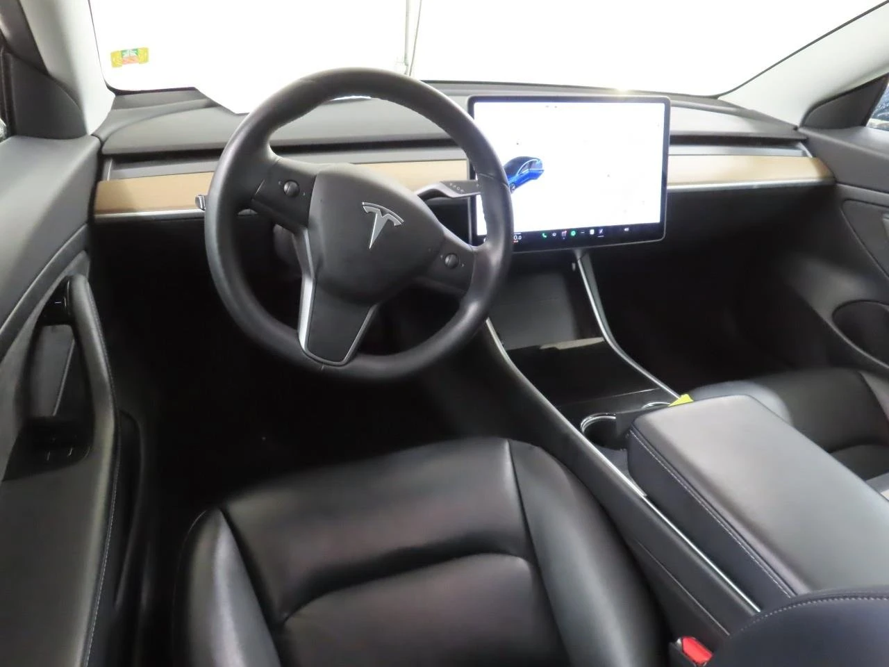 Tesla Model 3 Standard Range Plus , снимка 8 - Автомобили и джипове - 54109637