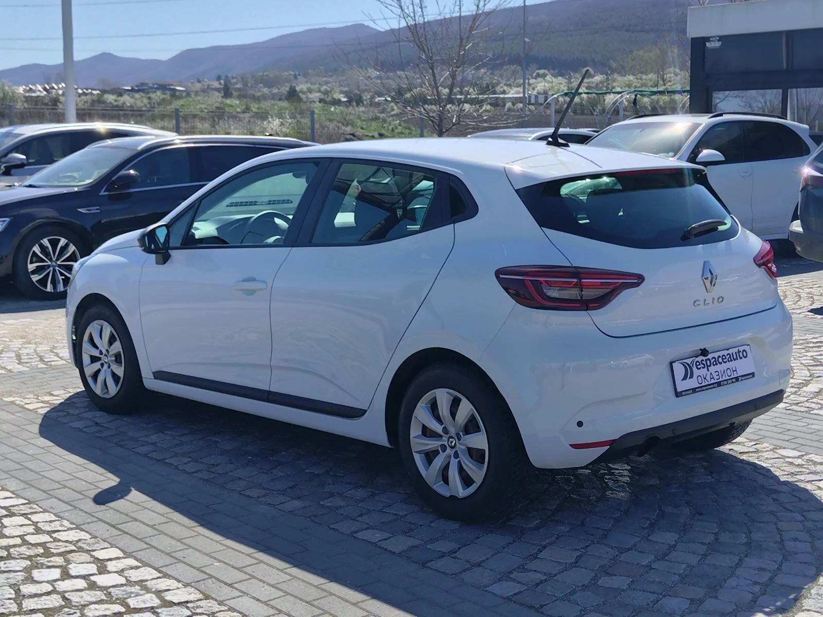 Renault Clio 1.0TCe100к.с. NAVI, снимка 4 - Автомобили и джипове - 54136847