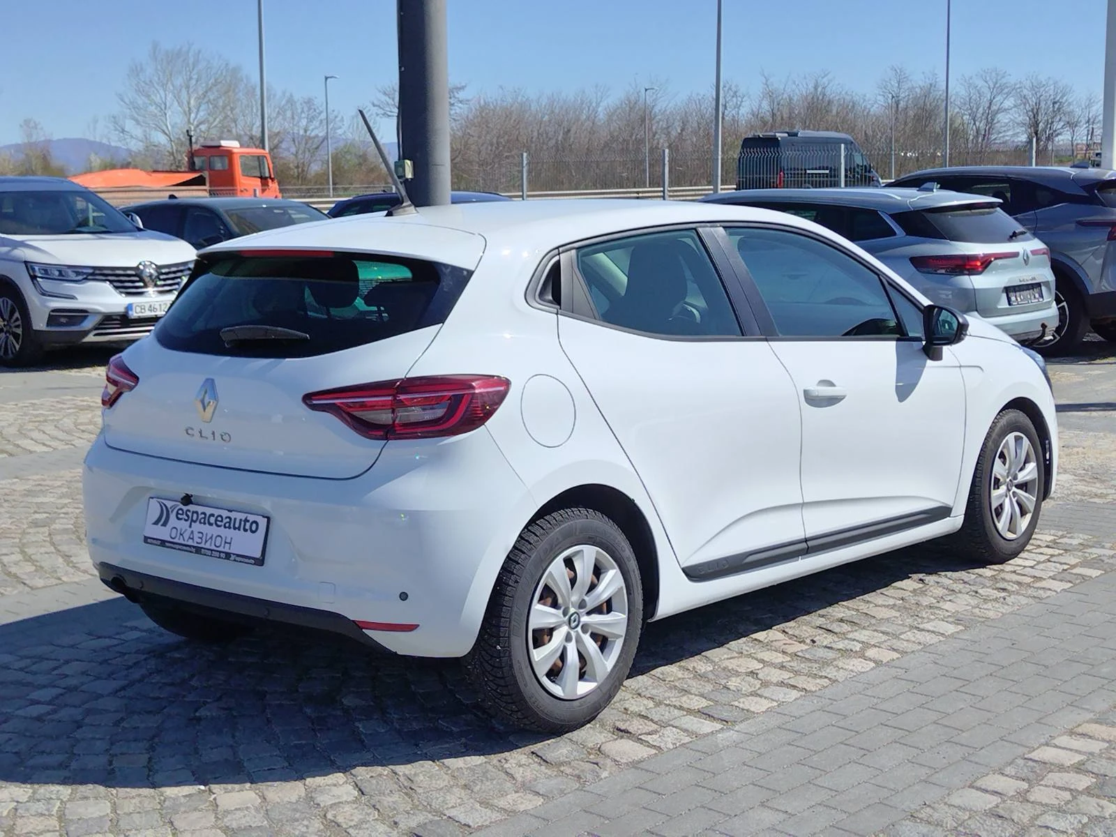 Renault Clio 1.0TCe100к.с. NAVI, снимка 6 - Автомобили и джипове - 54136847