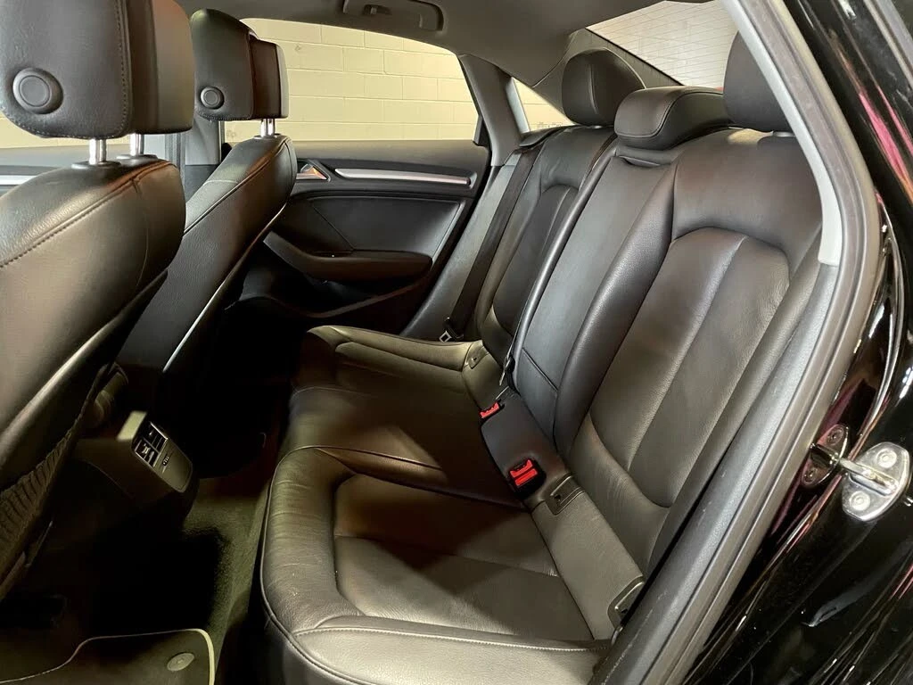 Audi A3 S-line* АвтоКредит* (ЦЕНА ДО БГ), снимка 17 - Автомобили и джипове - 54206291