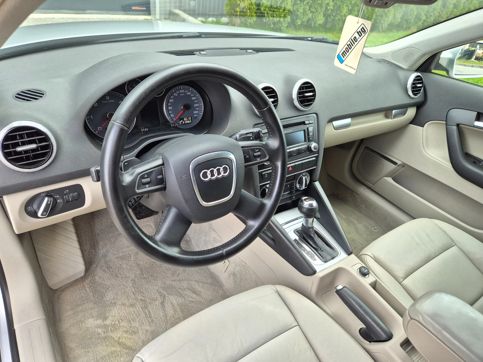 Audi A3 2.0TDI S-line Avtomat 11.2011г.Италия, снимка 12 - Автомобили и джипове - 54312103