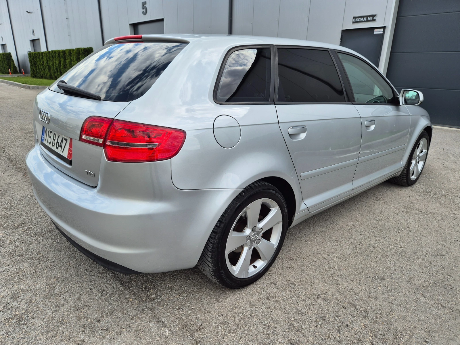 Audi A3 2.0TDI S-line Avtomat 11.2011г.Италия, снимка 5 - Автомобили и джипове - 54312103