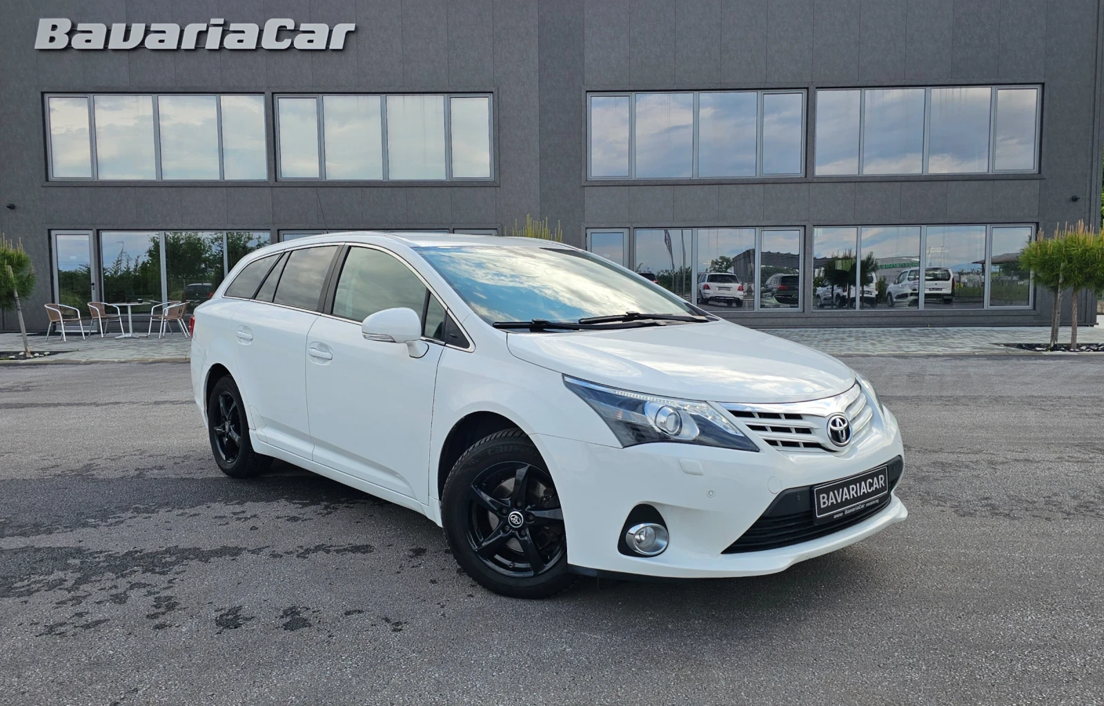 Toyota Avensis Germany* Aut.* LED* Kam.* Navi* , снимка 2 - Автомобили и джипове - 54645258