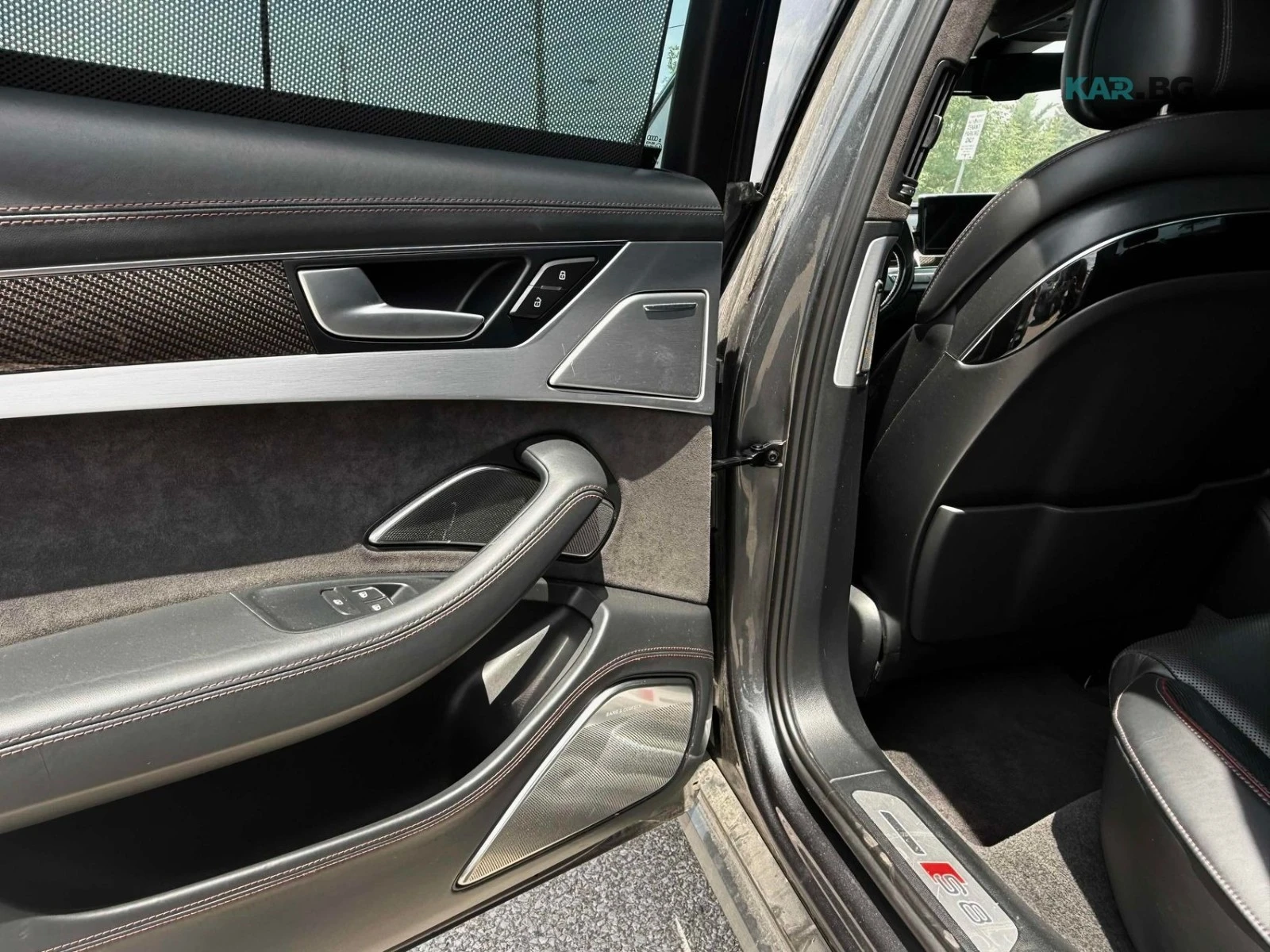 Audi S8 Plus Автокредит Цена до България, снимка 16 - Автомобили и джипове - 54790325