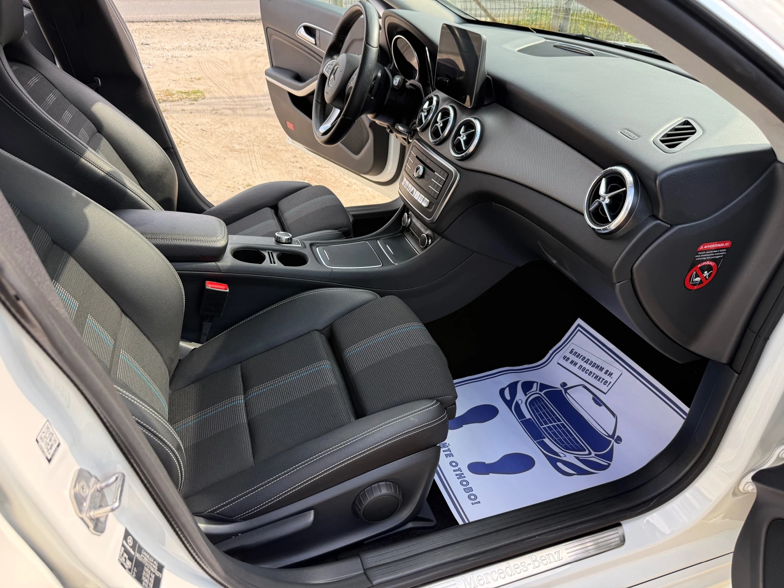 Mercedes-Benz CLA 180 SPORT/EURO6, снимка 11 - Автомобили и джипове - 55178328