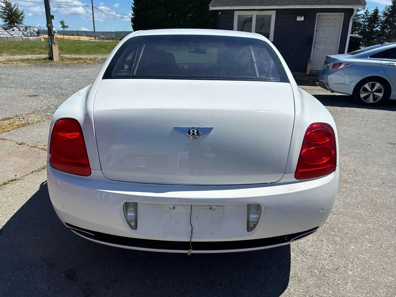Bentley Continental * 4dr Sdn AWD * АВТОКРЕДИТ БЕЗ ПЪРВОНАЧАЛНА ВНОСКА, снимка 4 - Автомобили и джипове - 55215545