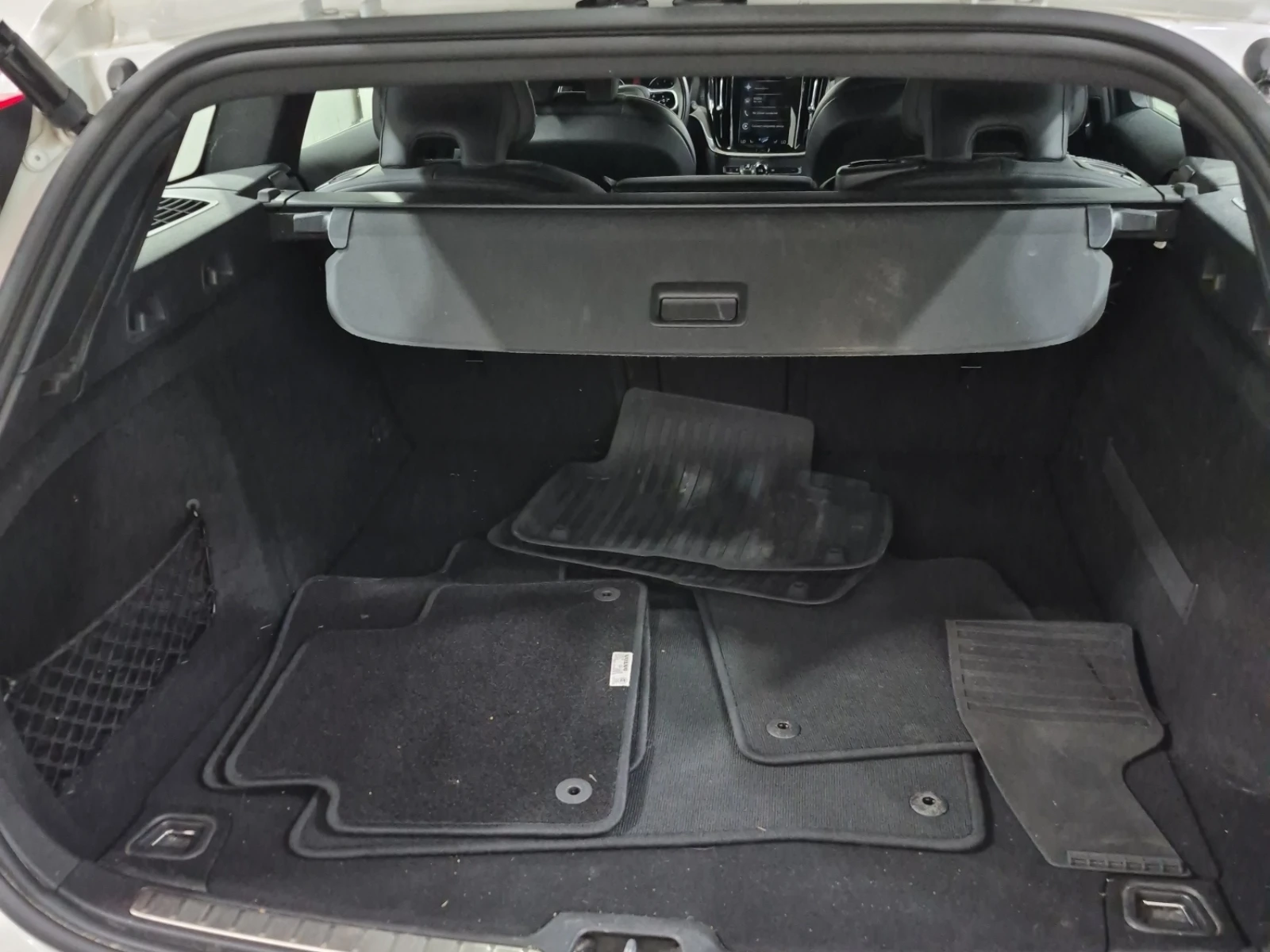 Volvo V60 T6 Inscription AWD, снимка 13 - Автомобили и джипове - 55291496
