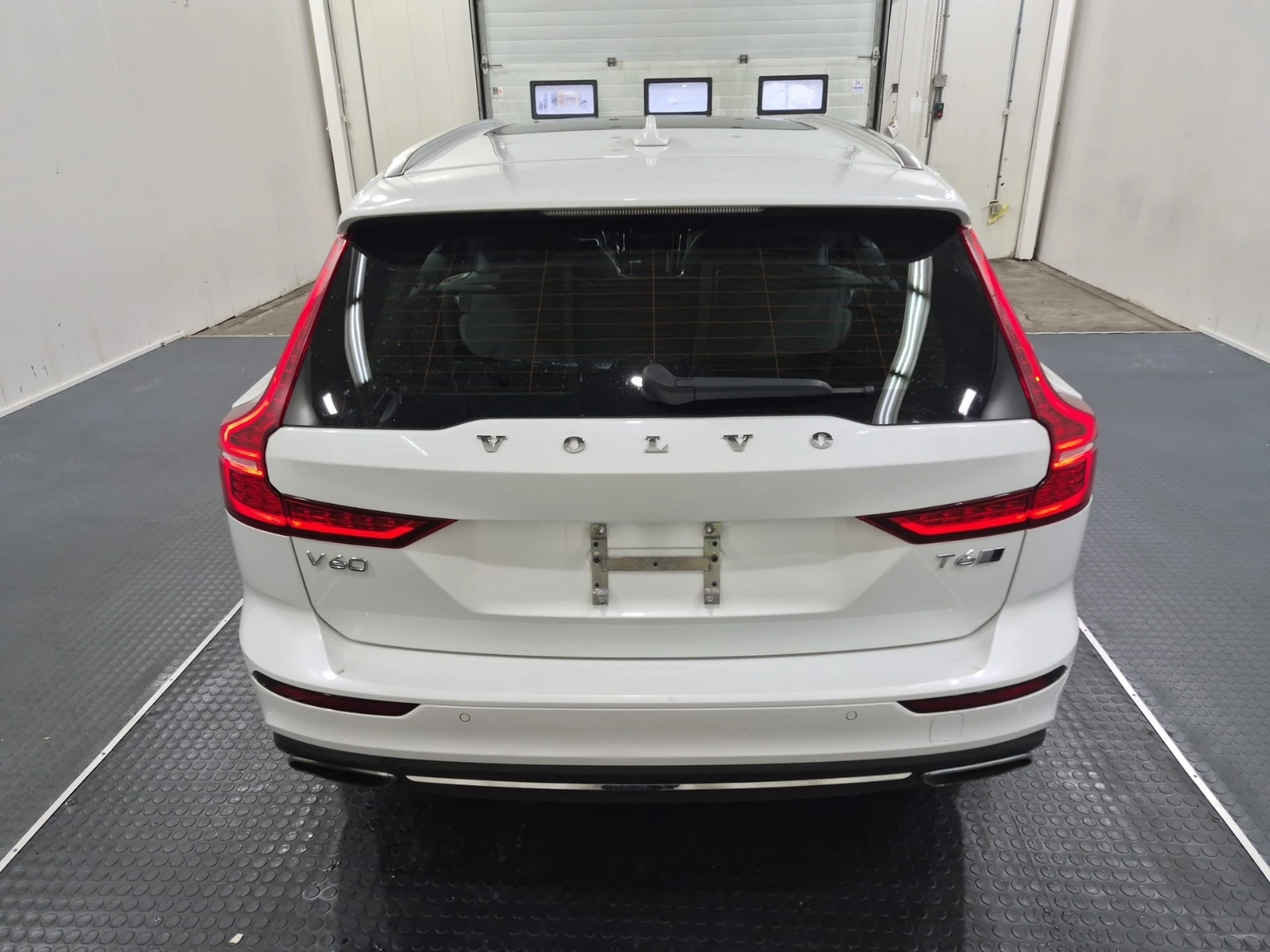 Volvo V60 T6 Inscription AWD, снимка 6 - Автомобили и джипове - 55291496