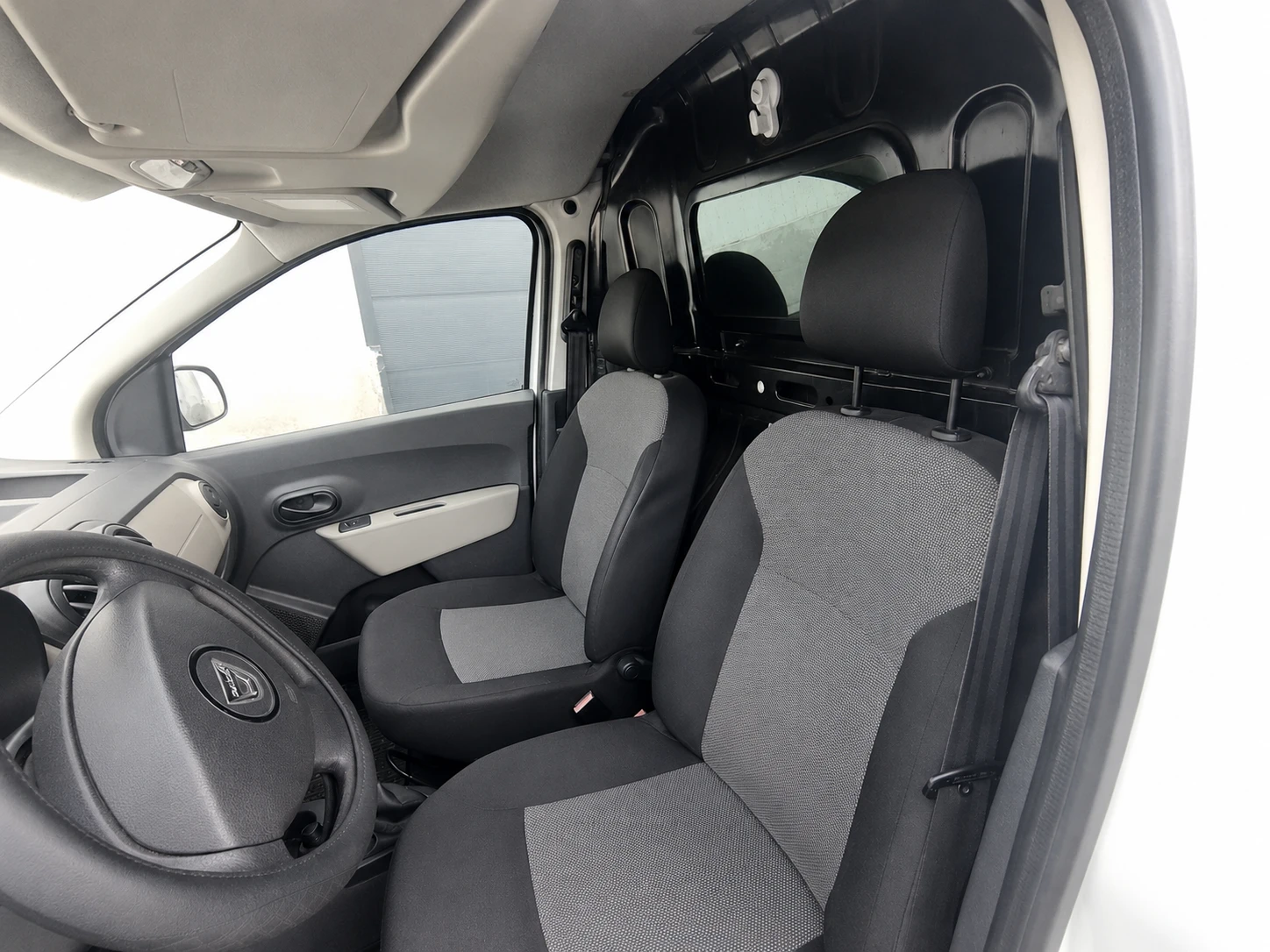 Dacia Dokker, снимка 4 - Автомобили и джипове - 55534890