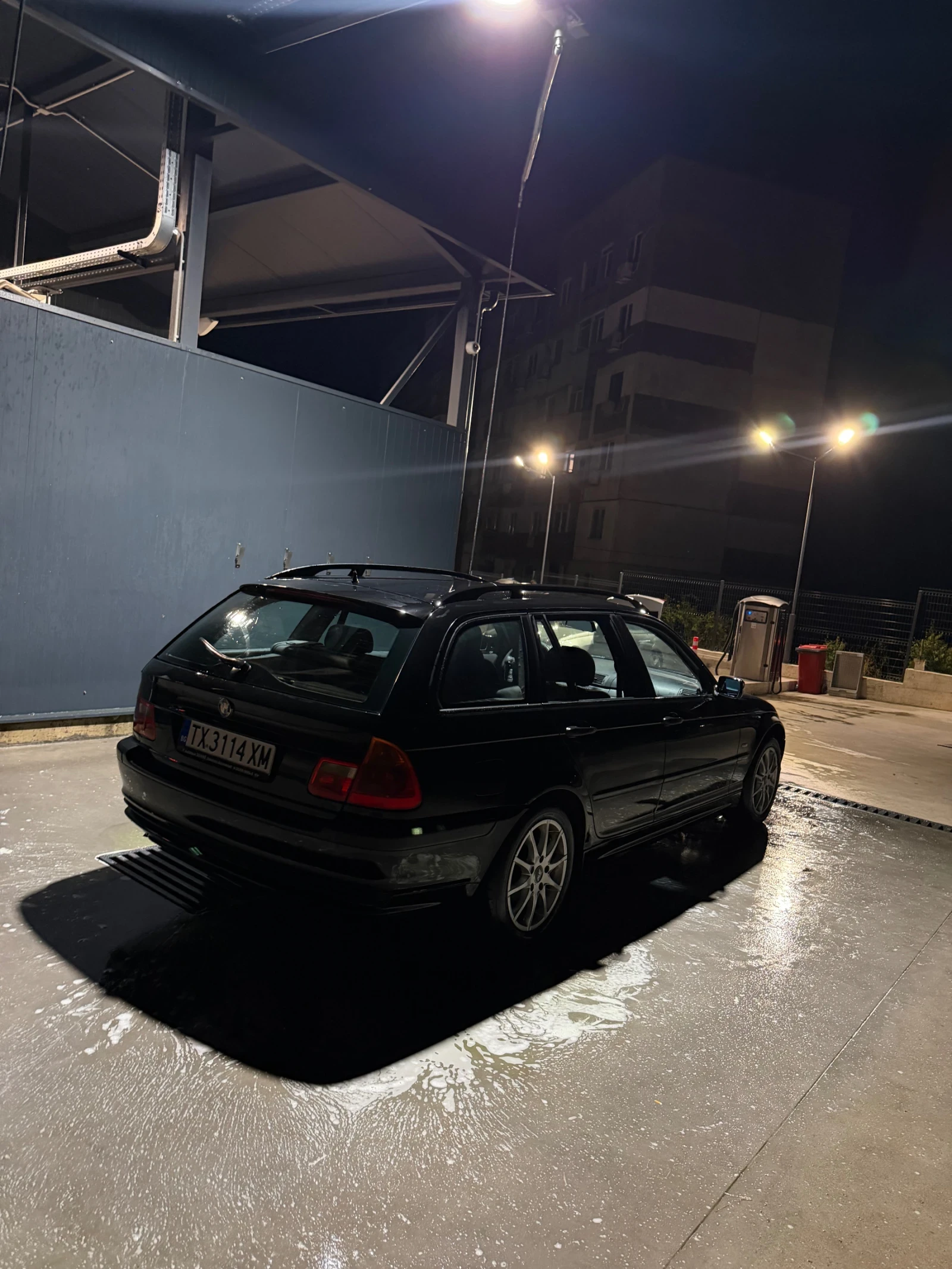 BMW 320, снимка 3 - Автомобили и джипове - 56196883