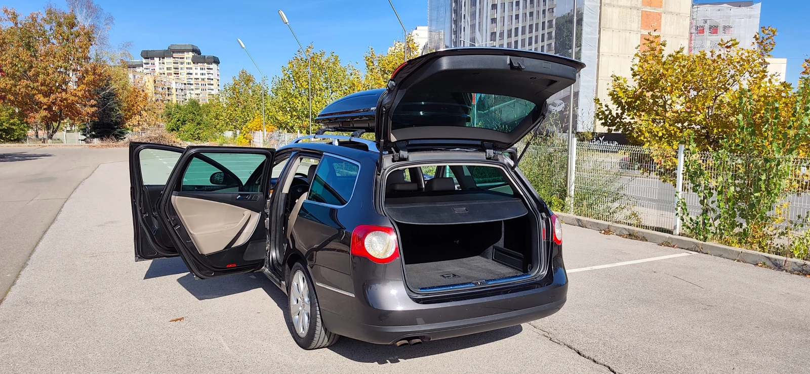 VW Passat, снимка 16 - Автомобили и джипове - 56640632