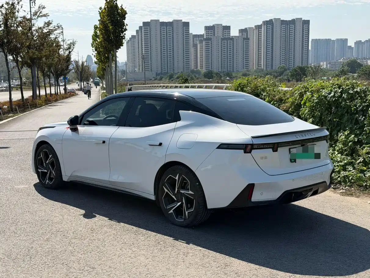 LynkCo 08 07 EM-P 2024 EM-P 126 Long Range Halo | Mobile.bg � ����������� 2