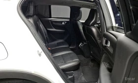 Volvo XC40 ДИГИТАЛНО* ТАБЛО* 360КАМЕРА* LANE* ASSIST* , снимка 14