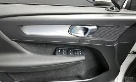Volvo XC40 ДИГИТАЛНО* ТАБЛО* 360КАМЕРА* LANE* ASSIST*  - 16600 € / 32466.78 лв. - 40225627 5