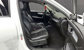 Volvo XC40 ДИГИТАЛНО* ТАБЛО* 360КАМЕРА* LANE* ASSIST*  - 16600 € / 32466.78 лв. - 40225627 13