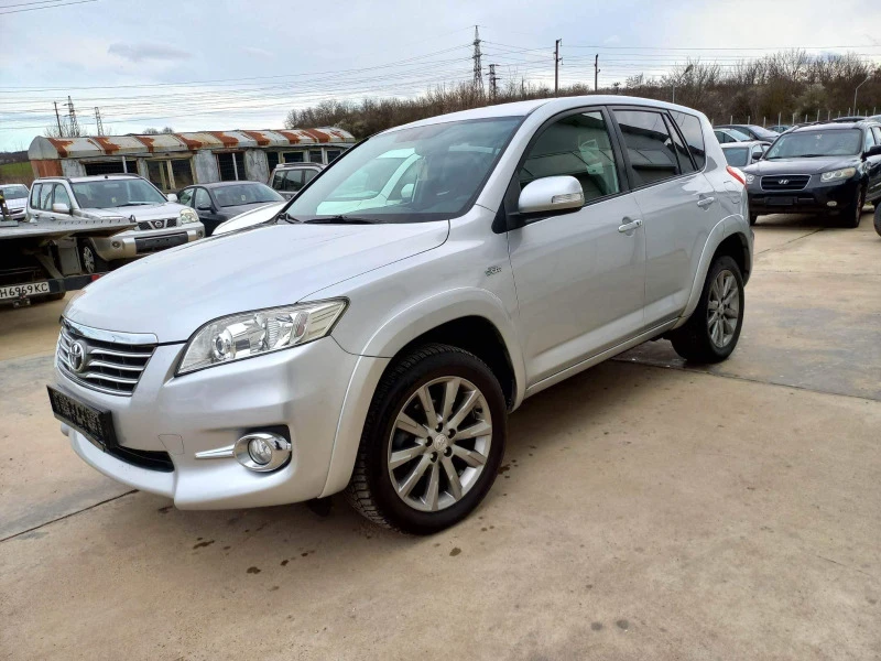 Toyota Rav4 2.2d4d *Avtom*Navi*Nova* UNIKAT*, снимка 3 - Автомобили и джипове - 39978288