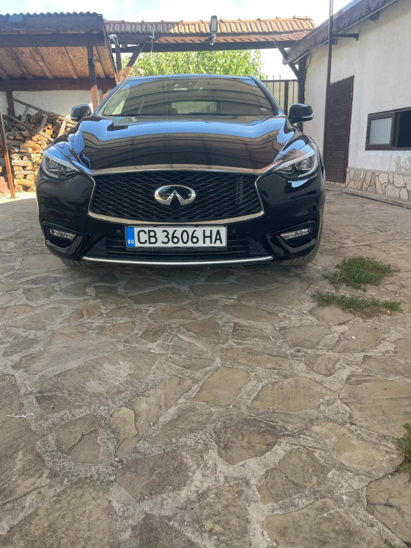 Infiniti Q30 Premium Tech, снимка 4 - Автомобили и джипове - 47166583