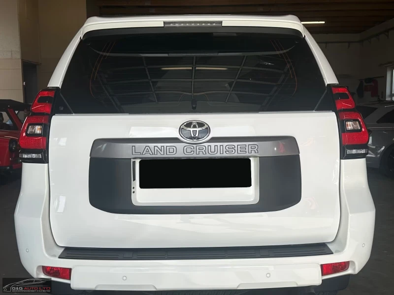 Toyota Land cruiser COMFORT/204HP/CAM/LED/NAVI/KLESS/298g, снимка 8 - Автомобили и джипове - 51667636