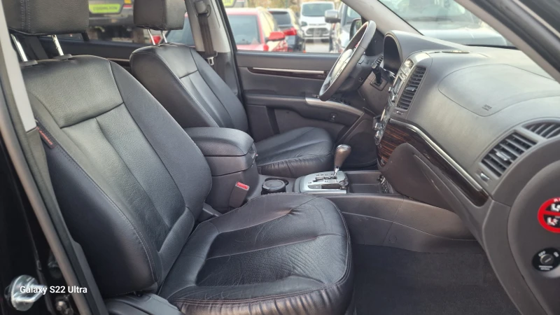 Hyundai Santa fe 2.2Executive 4х4 безлючово палене панорама , снимка 10 - Автомобили и джипове - 52299812