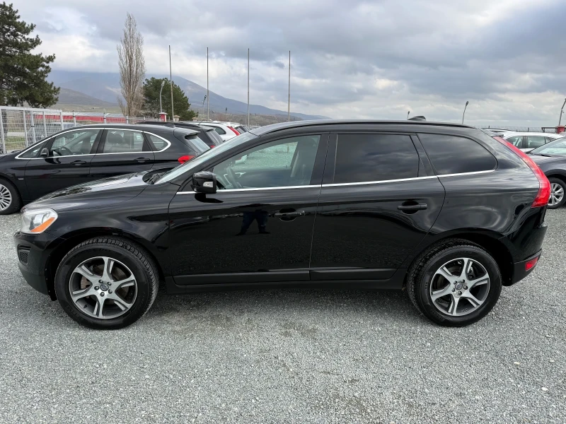 Volvo XC60 (KATO НОВА), снимка 10 - Автомобили и джипове - 52887333