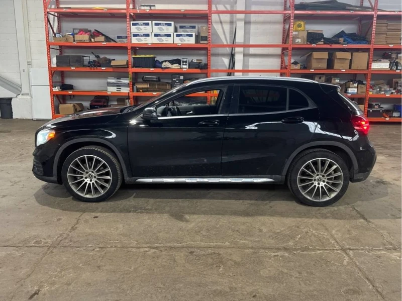 Mercedes-Benz GLA * 250 * CARFAX * ЦЕНА ДО БГ, снимка 2 - Автомобили и джипове - 53100506