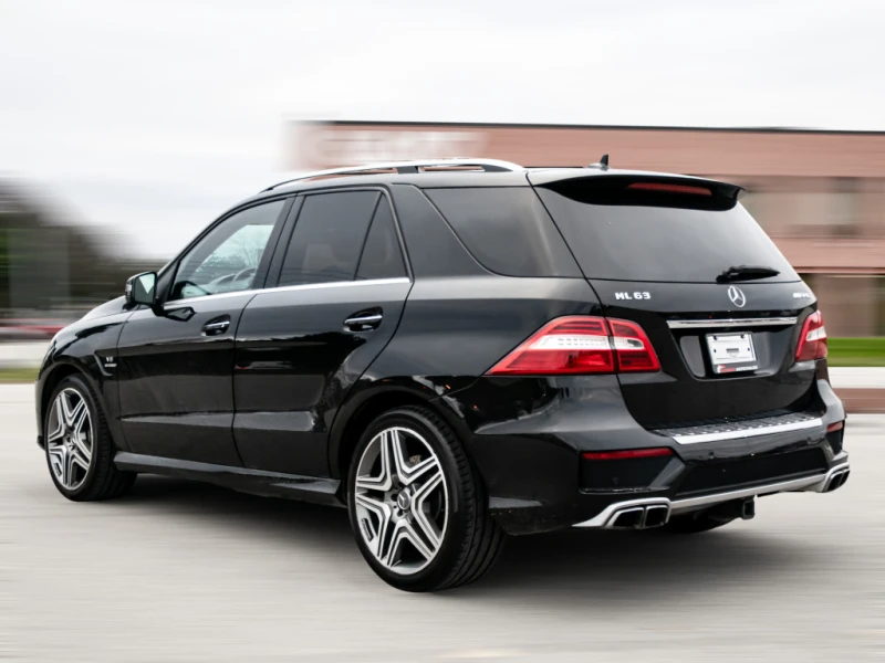 Mercedes-Benz ML 63 AMG HARMAN* PANO* ОБДУХ* ВЪЗДУХ* 360* NIGHT VISION* KE, снимка 5 - Автомобили и джипове - 53135741