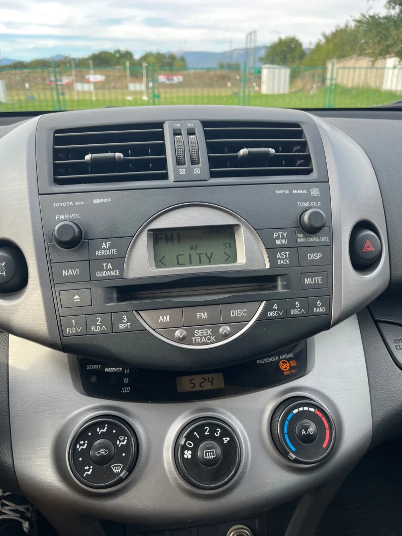 Toyota Rav4, снимка 9 - Автомобили и джипове - 53598284