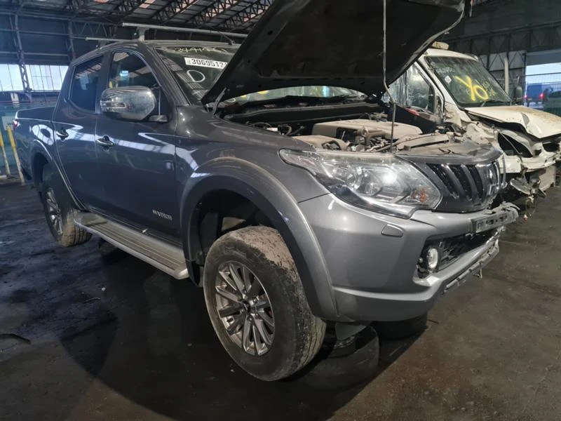 Mitsubishi L200 2.4DID ЧАСТИ , снимка 2 - Автомобили и джипове - 24809126