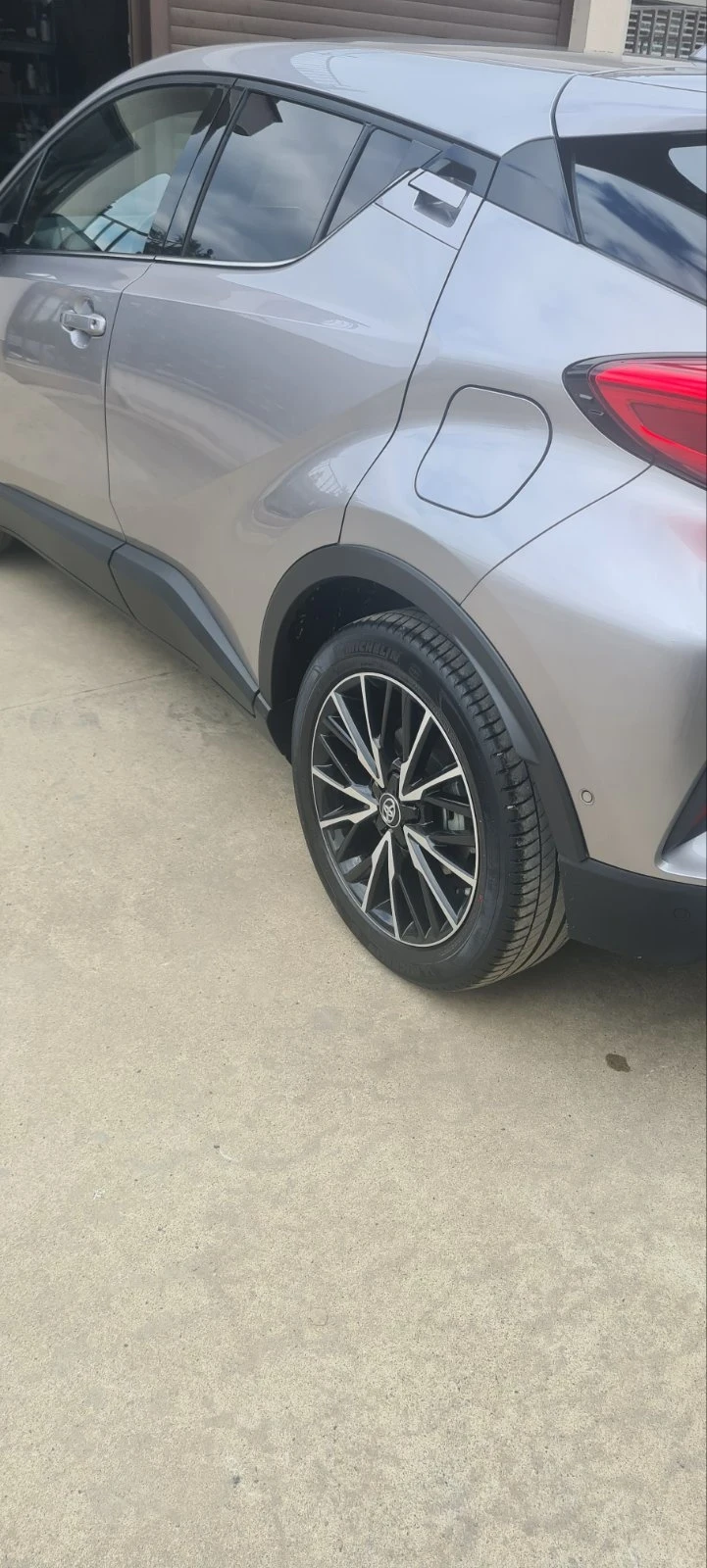 Toyota C-HR 1.8 chr, снимка 2 - Автомобили и джипове - 55043654
