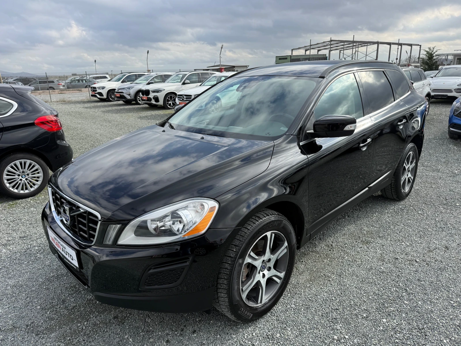 Volvo XC60 (KATO НОВА), снимка 1