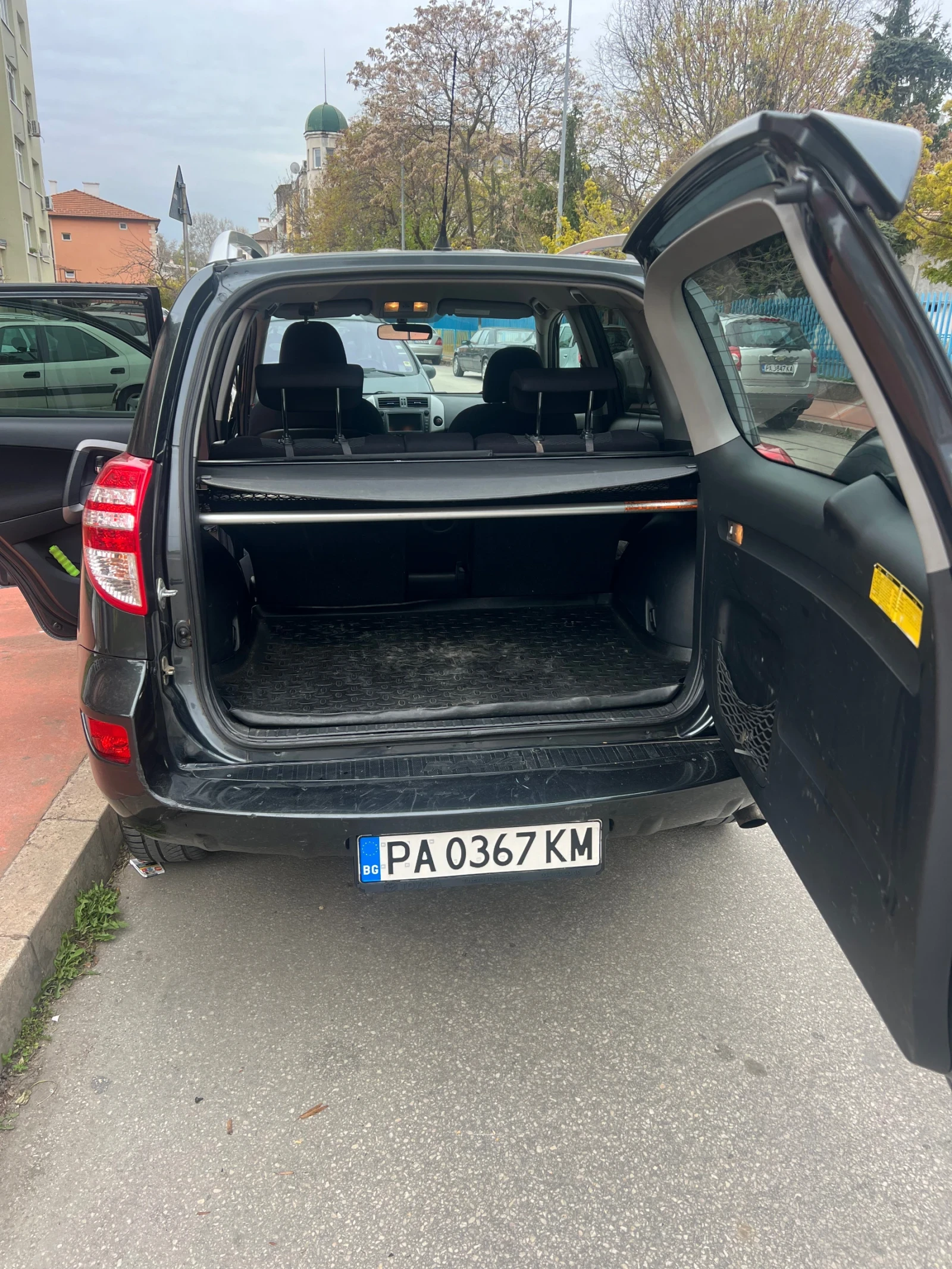Toyota Rav4 2.2 D-4D - изображение 5