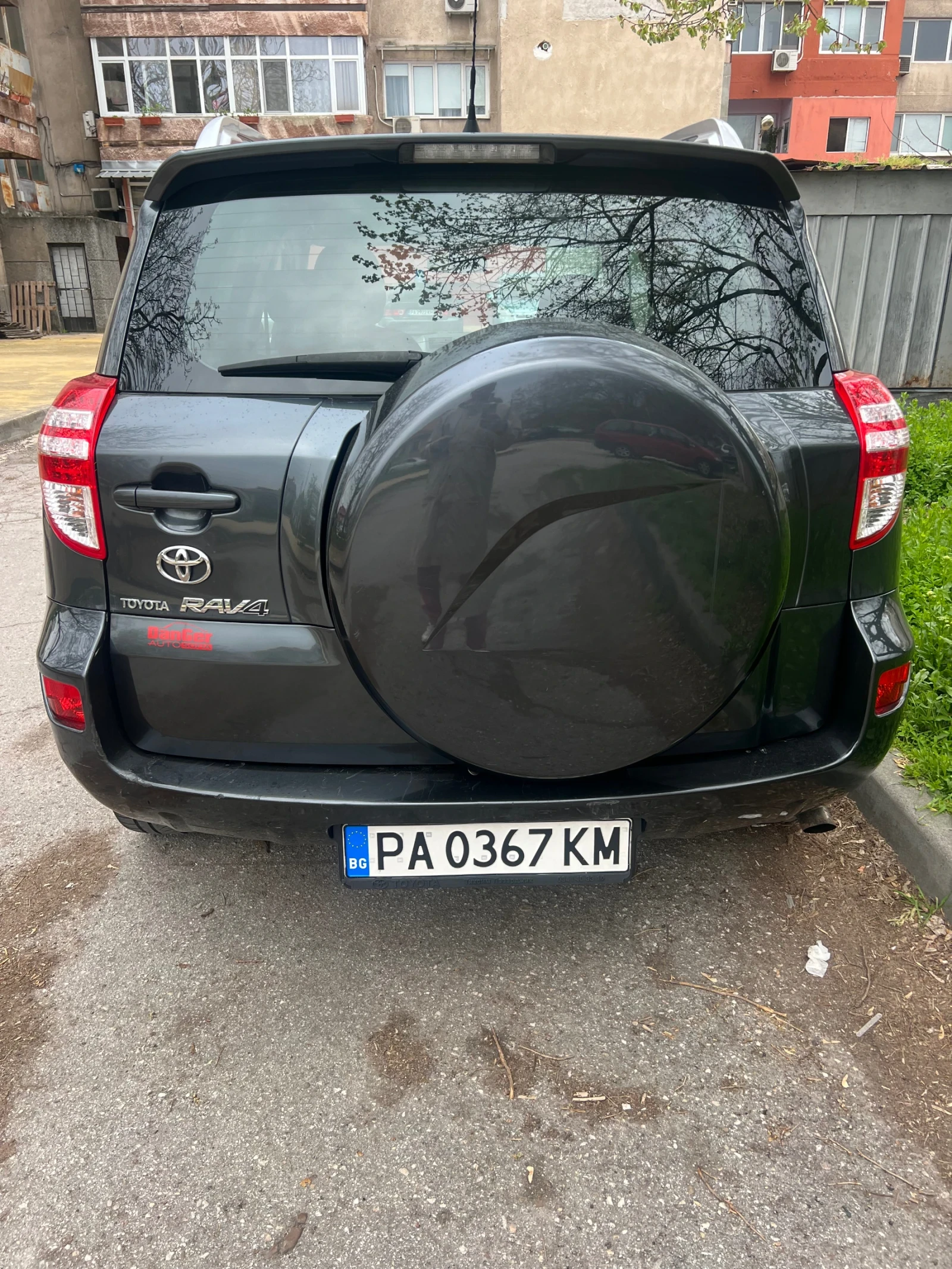 Toyota Rav4 2.2 D-4D - изображение 2