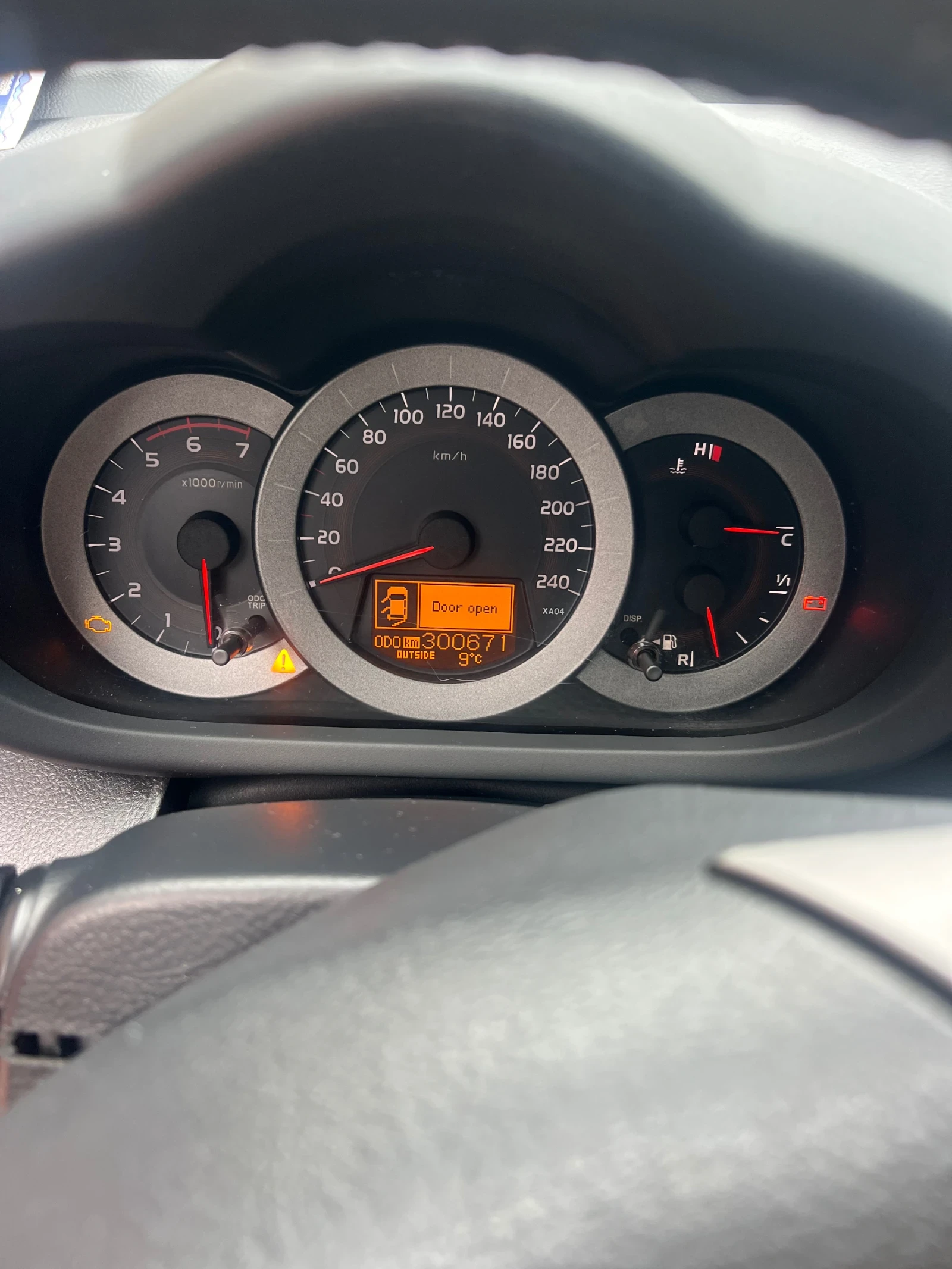 Toyota Rav4 2.2 D-4D - изображение 9