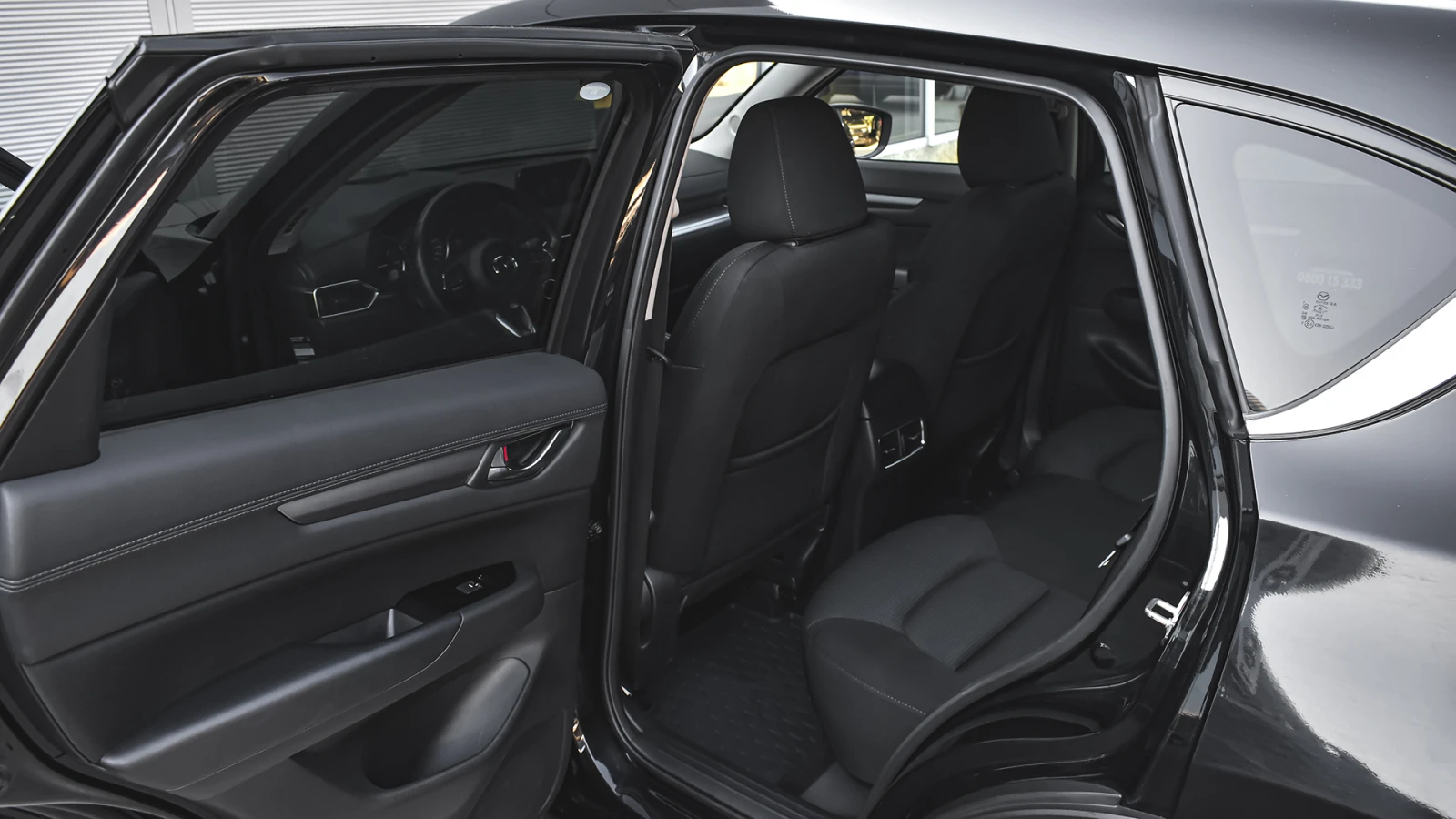 Mazda CX-5 REVOLUTION 2.2 SKYACTIV-D 4x4 Automatic - изображение 9