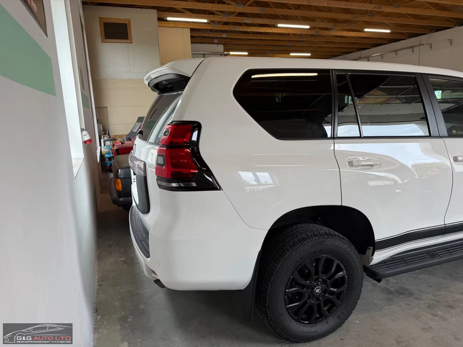 Toyota Land cruiser COMFORT/204HP/CAM/LED/NAVI/KLESS/298g - изображение 7