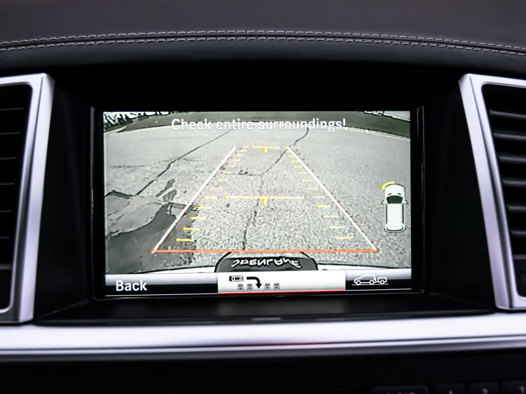 Mercedes-Benz ML 63 AMG HARMAN* PANO* ОБДУХ* ВЪЗДУХ* 360* NIGHT VISION* KE - изображение 9