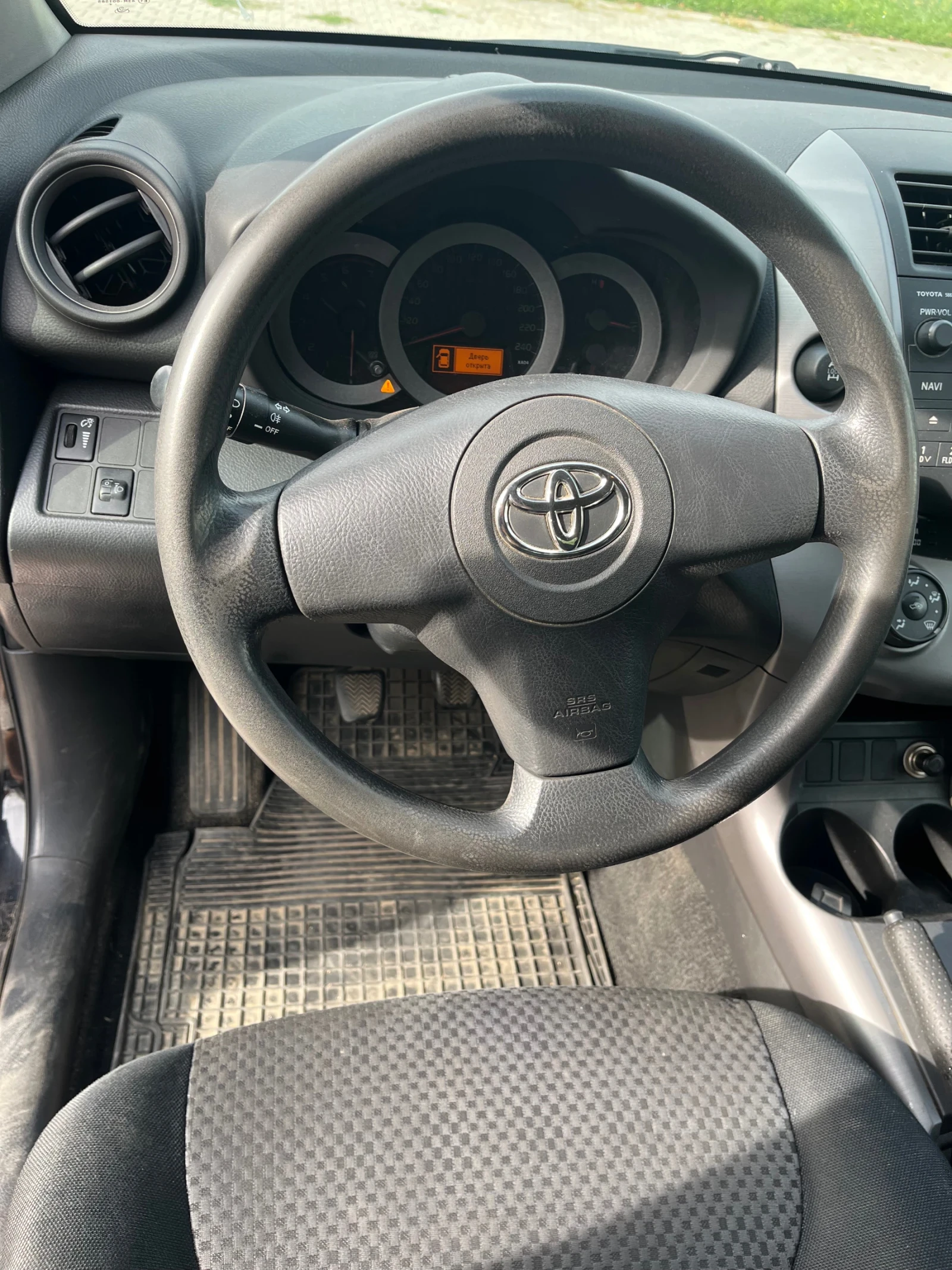 Toyota Rav4  - изображение 7