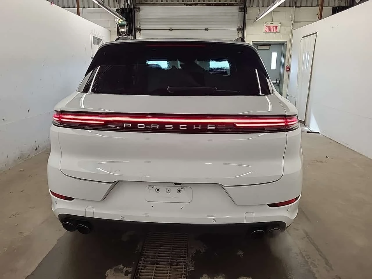 Porsche Cayenne * 360 КАМЕРИ* CARFAX  - изображение 6