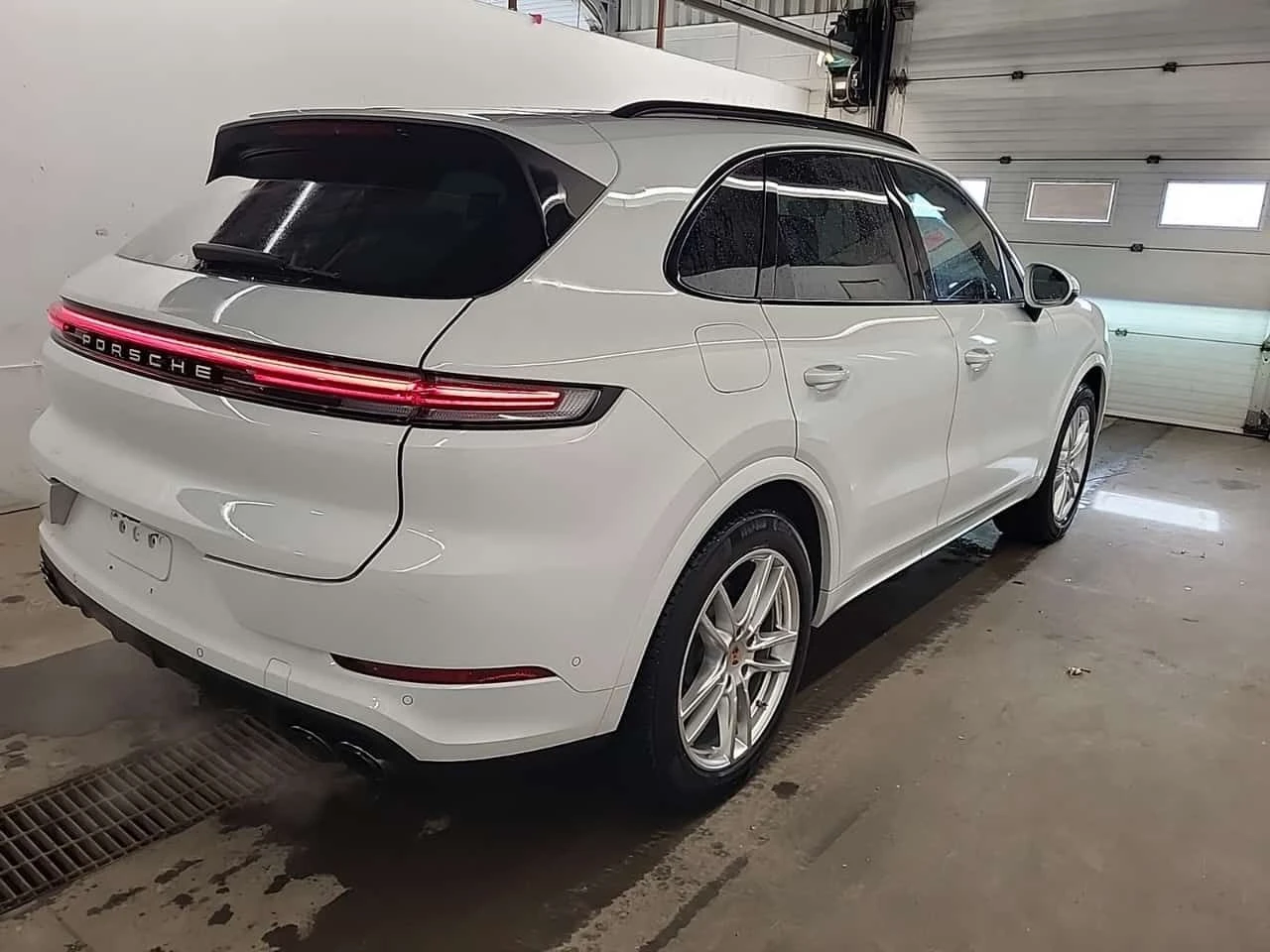 Porsche Cayenne * 360 КАМЕРИ* CARFAX  - изображение 3