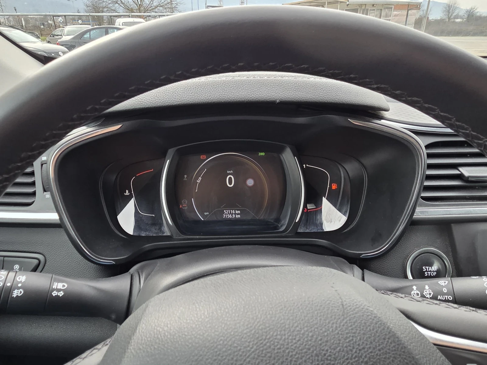 Renault Kadjar 1.6DCI 4WD 52000KM, снимка 12 - Автомобили и джипове - 53788580