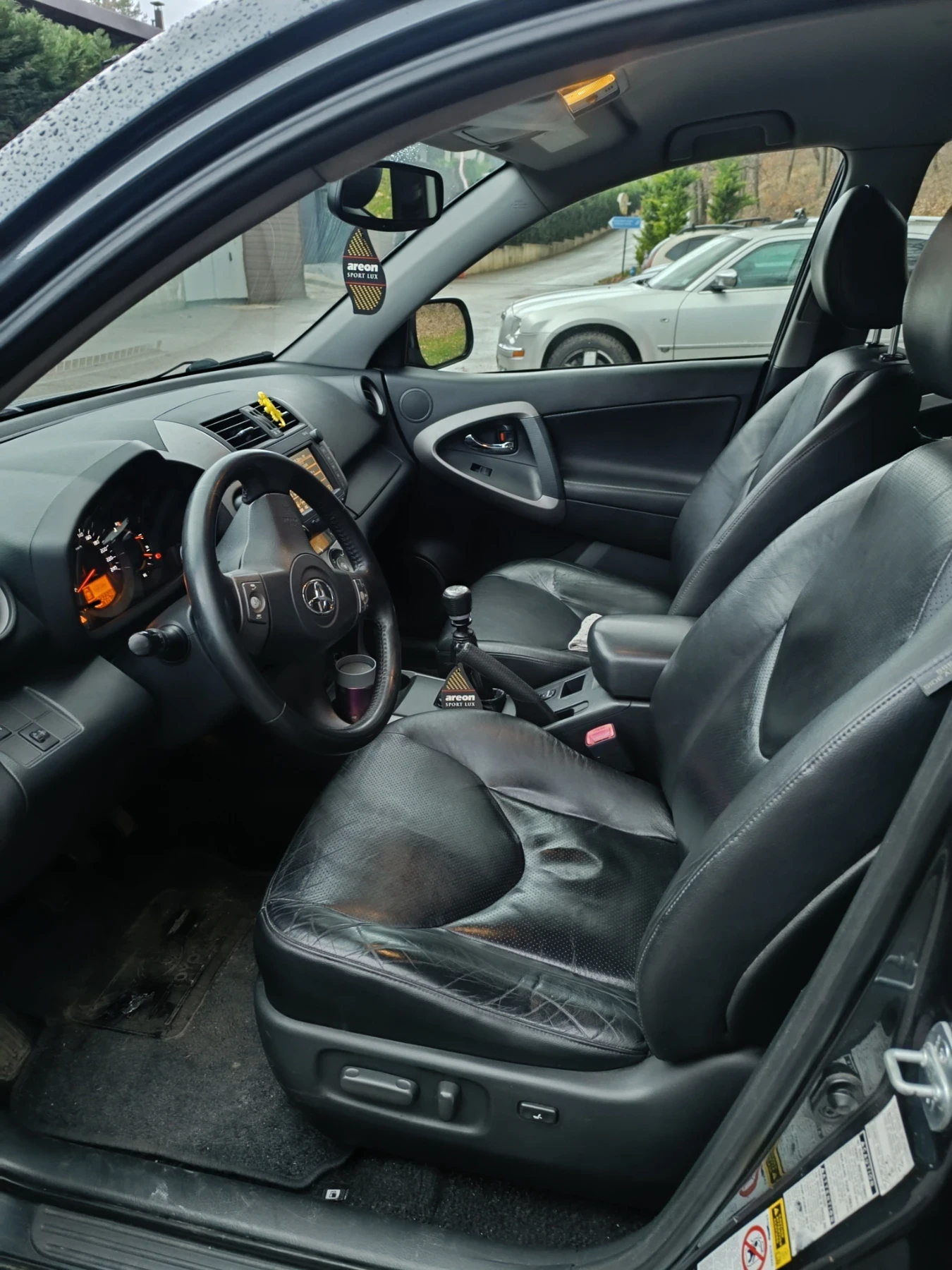 Toyota Rav4, снимка 5 - Автомобили и джипове - 53931736